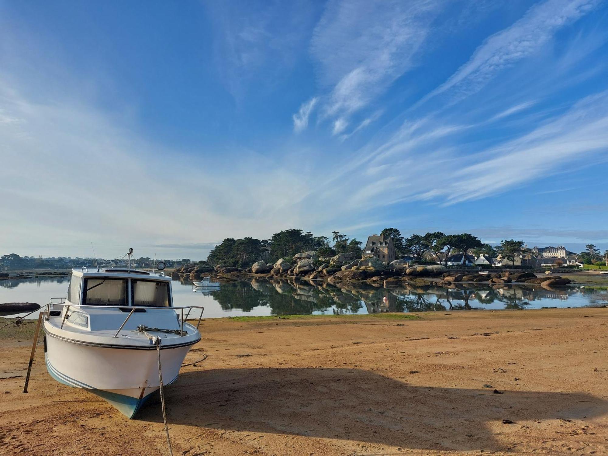 Ile Grande, Location Maison Saisonniere Chez Dom Et Cathy C *